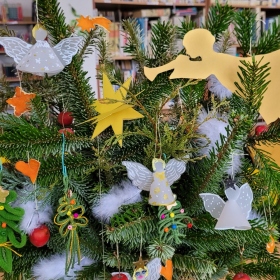 Knihovna - dílnička prosinec 2025 Fotka 15