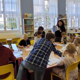 Říjen ve školní knihovně  Fotka 6