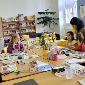 Říjen ve školní knihovně  Fotka 1