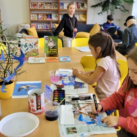 Říjen ve školní knihovně  Fotka 2