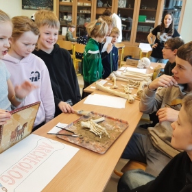 Osmáci třeťákům Fotka 22