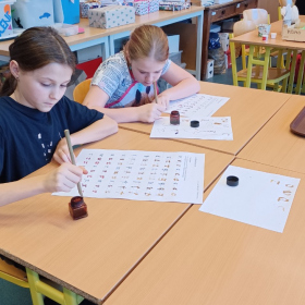 Prosincové dění  - 7. ročník - Písařská dílna Fotka 28