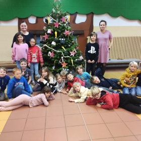 Školní vánoční stromeček Fotka 3