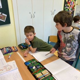 Tematický den III - 2.A zkoušela své smysly Fotka 41