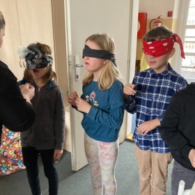 Tematický den III - 2.A zkoušela své smysly Fotka 44