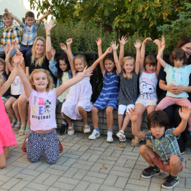 Zahradní setkání 1.A + 1.B Fotka 23